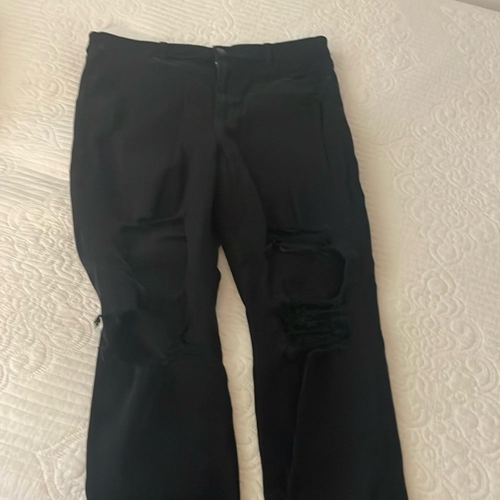 American eagle skinny jeans with rips